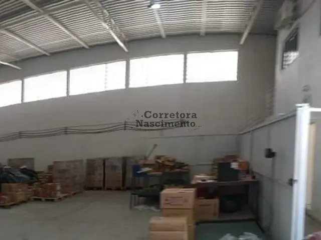 Galpão / Barracão com 330m², à venda ou para alugar, no bairro Jardim Emília em Jacareí