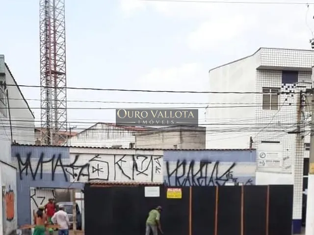 Galpão / Barracão com 240m², para alugar, no bairro Cidade Patriarca em São Paulo