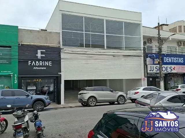 Galpão / Barracão com 218m², para alugar, no bairro Centro em Caraguatatuba