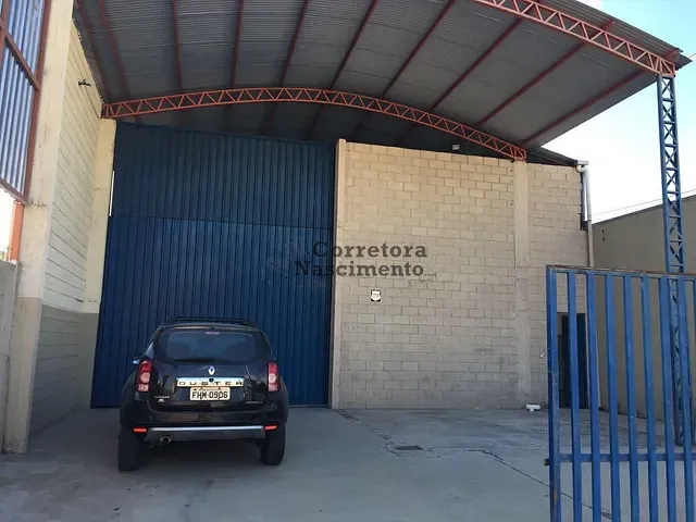 Galpão / Barracão com 400m², para alugar, no bairro Jardim Santa Júlia em São José dos Campos