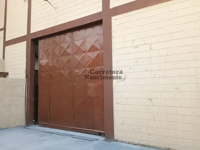Galpão / Barracão com 1000m², para alugar, no bairro Chácaras Reunidas em São José dos Campos