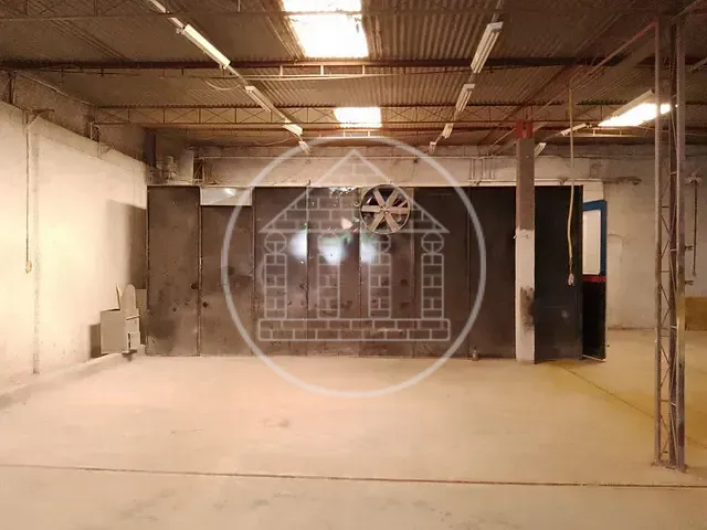 Galpão / Barracão com 1250m², à venda, no bairro Vila Friburgo em São Paulo