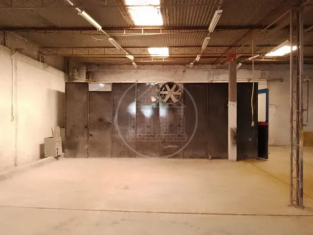 Galpão / Barracão com 1250m², à venda, no bairro Vila Friburgo em São Paulo
