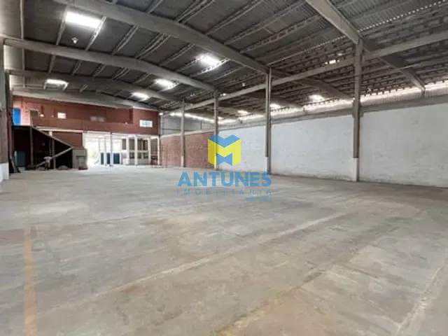 Galpão / Barracão com 1000m², para alugar, no bairro Ponte dos Carvalhos em Cabo de Santo Agostinho
