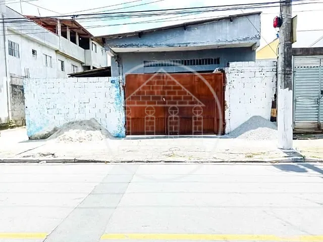 Galpão / Barracão com 250m², à venda, no bairro Jardim Presidente Dutra em Guarulhos