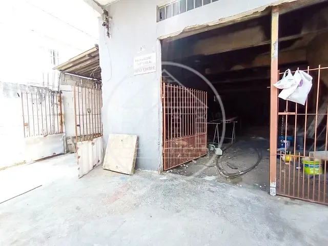 Galpão / Barracão com 250m², à venda, no bairro Jardim Presidente Dutra em Guarulhos