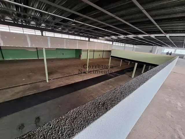 Galpão / Barracão com 2085m², para alugar, no bairro Jardim Pereira do Amparo em Jacareí
