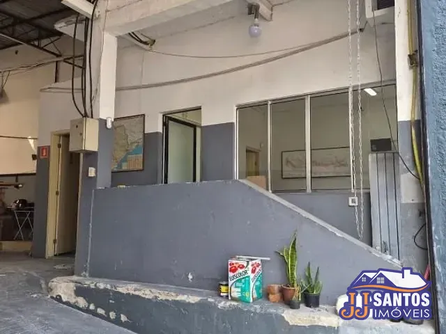 Galpão / Barracão com 170m², para alugar, no bairro Cambuci em São Paulo