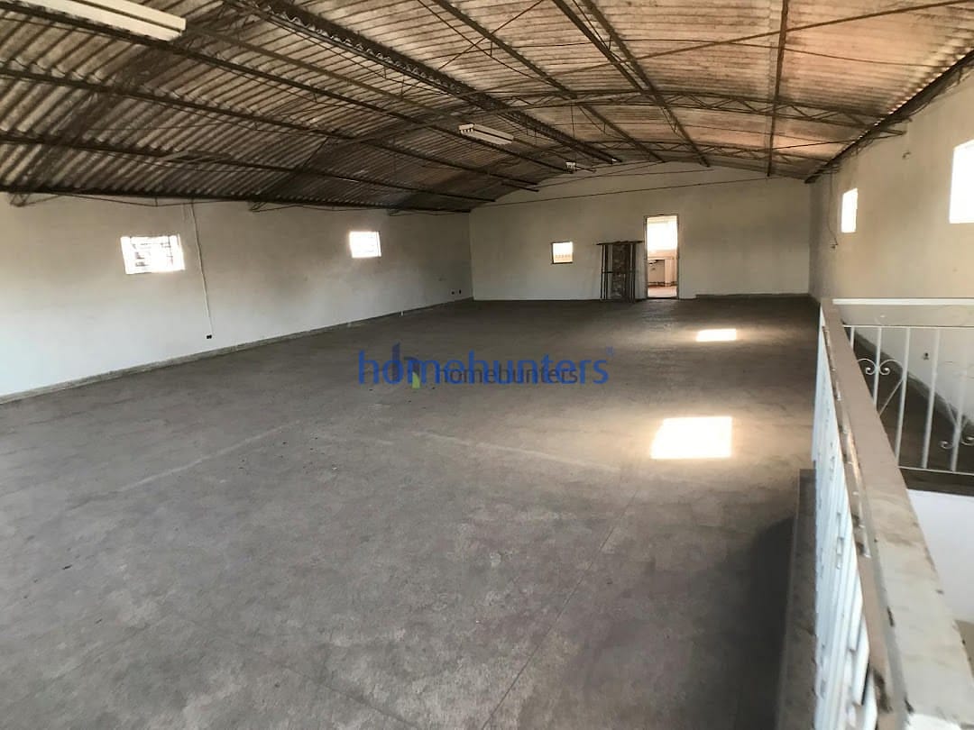 Depósito-Galpão, 322 m² - Foto 1