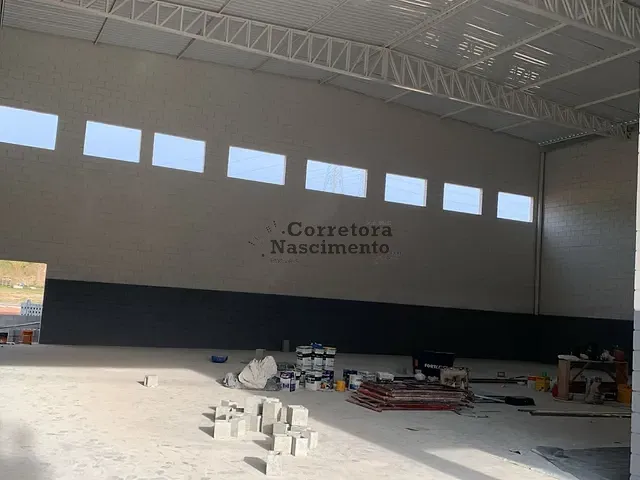 Galpão / Barracão com 530m², para alugar, no bairro Jardim California em Jacareí