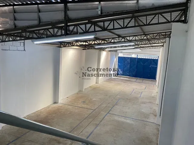 Galpão / Barracão com 224m², à venda ou para alugar, no bairro Vila Sao Benedito em São José dos Campos