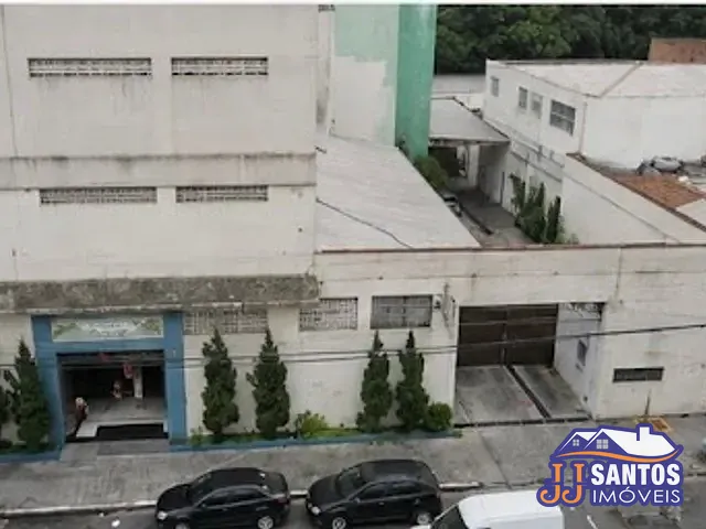 Galpão / Barracão com 3160m², à venda, no bairro Pari em São Paulo