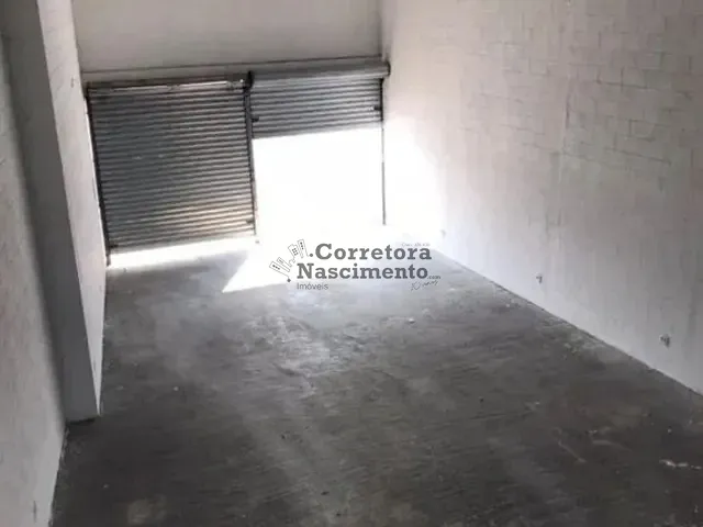 Galpão / Barracão com 150m², para alugar, no bairro Vila Pinheiro em Jacareí