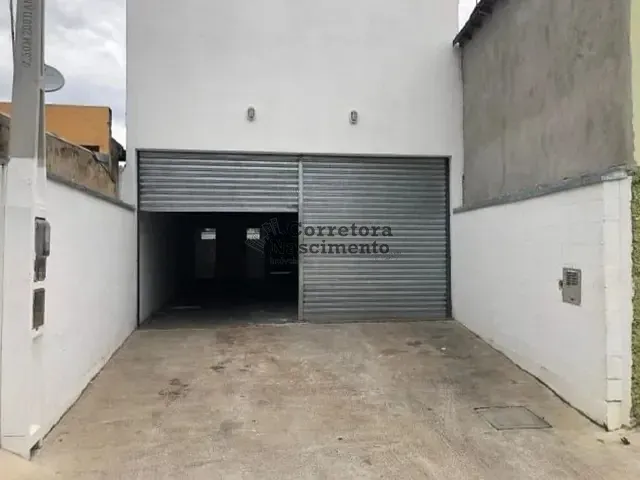 Galpão / Barracão com 150m², para alugar, no bairro Vila Pinheiro em Jacareí