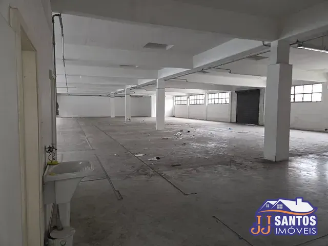 Galpão / Barracão com 1944m², à venda ou para alugar, no bairro Lapa de Baixo em São Paulo