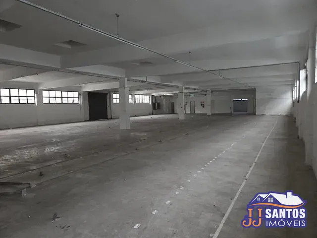 Galpão / Barracão com 1944m², à venda ou para alugar, no bairro Lapa de Baixo em São Paulo