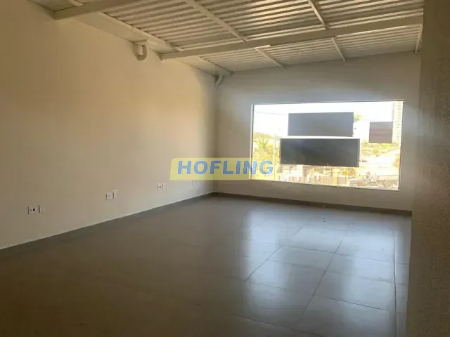 Galpão / Barracão com 69m², para alugar, no bairro Vila Paulista em Rio Claro