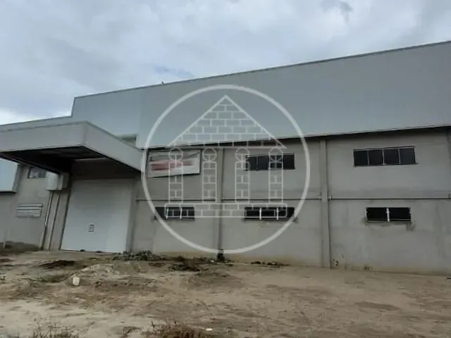 Galpão / Barracão com 6500m², para alugar, no bairro Cidade Jardim em Pindamonhangaba