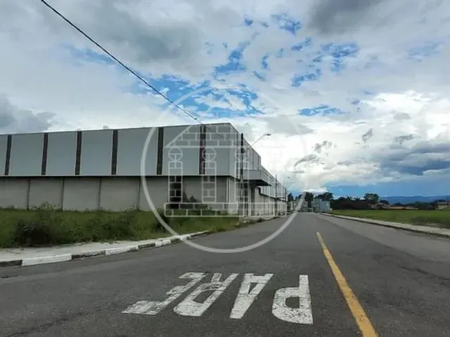 Galpão / Barracão com 6500m², para alugar, no bairro Cidade Jardim em Pindamonhangaba
