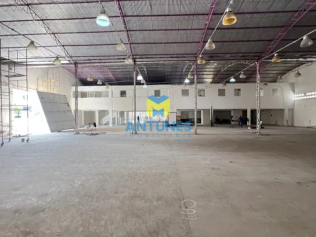 Galpão / Barracão com 1674m², para alugar, no bairro Imbiribeira em Recife