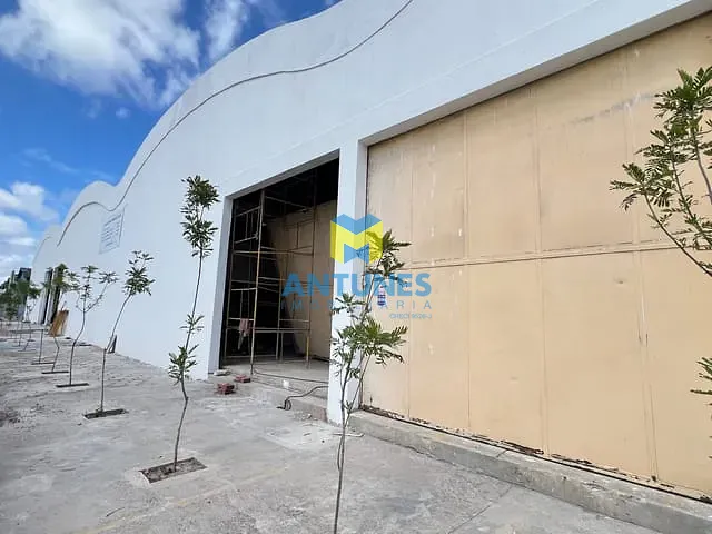 Galpão / Barracão com 1674m², para alugar, no bairro Imbiribeira em Recife