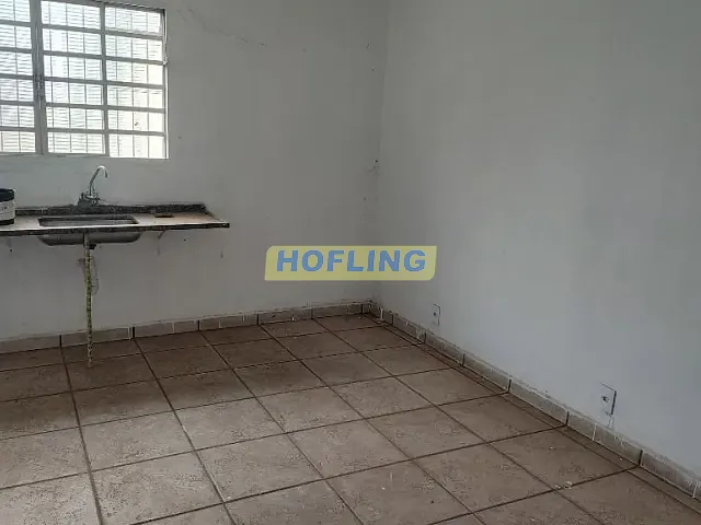 Galpão / Barracão com 597m², para alugar, no bairro Estádio em Rio Claro