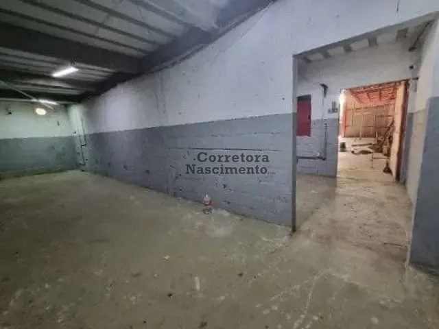 Galpão / Barracão com 1200m², para alugar, no bairro Morada do Fênix em São José dos Campos