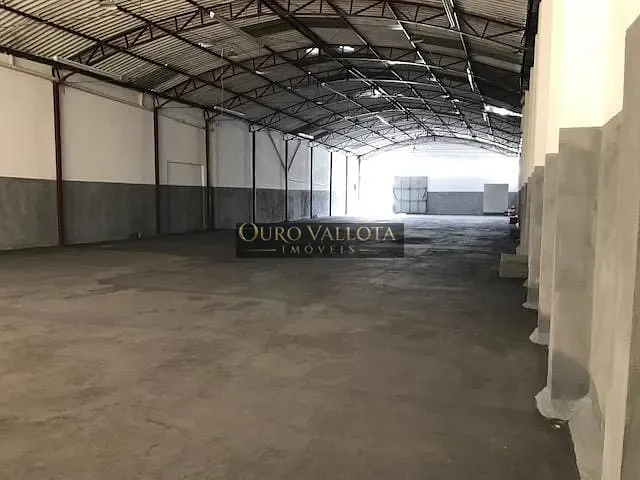 Galpão / Barracão com 1000m², para alugar, no bairro Vila Bertioga em São Paulo