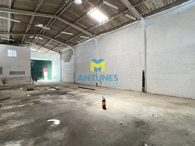 Galpão / Barracão com 345m², para alugar, no bairro Piedade em Jaboatão dos Guararapes