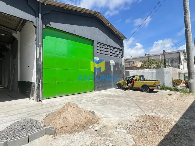 Galpão / Barracão com 345m², para alugar, no bairro Piedade em Jaboatão dos Guararapes