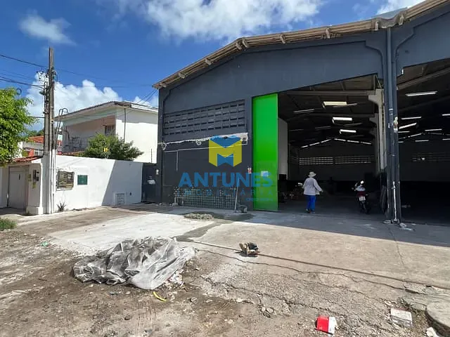 Galpão / Barracão com 345m², para alugar, no bairro Piedade em Jaboatão dos Guararapes