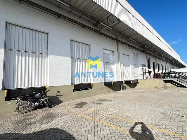 Galpão / Barracão com 1280m², para alugar, no bairro Prazeres em Jaboatão dos Guararapes