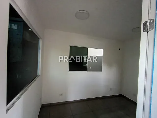 Galpão / Barracão com 250m², para alugar, no bairro Jardim Humaitá em São Paulo
