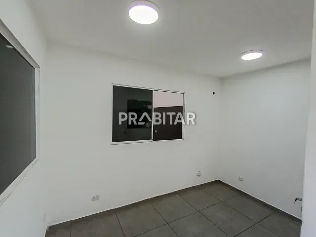 Galpão / Barracão com 250m², para alugar, no bairro Jardim Humaitá em São Paulo