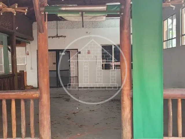 Galpão / Barracão com 1036m², à venda, no bairro Jardim Bela Vista (Zona Sul) em São Paulo