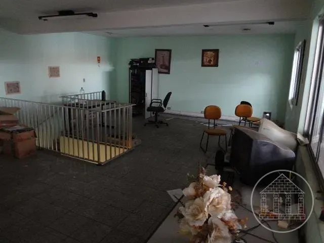 Galpão / Barracão com 250m², à venda, no bairro Jardim das Flores em São Paulo