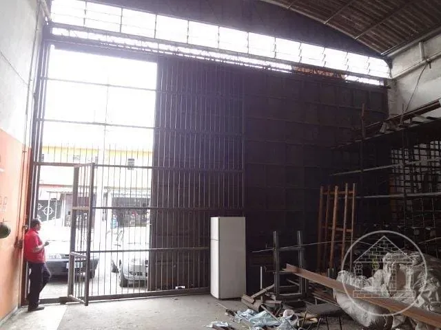 Galpão / Barracão com 250m², à venda, no bairro Jardim das Flores em São Paulo