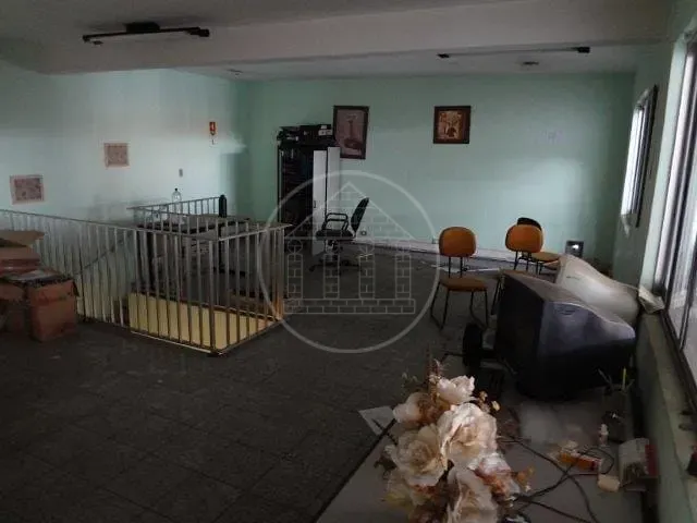 Galpão / Barracão com 250m², à venda, no bairro Jardim das Flores em São Paulo