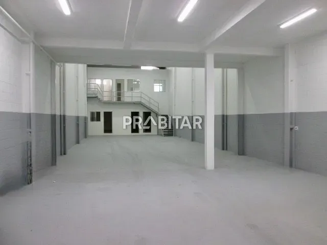 Galpão / Barracão para alugar, no bairro Vila Anastácio em São Paulo
