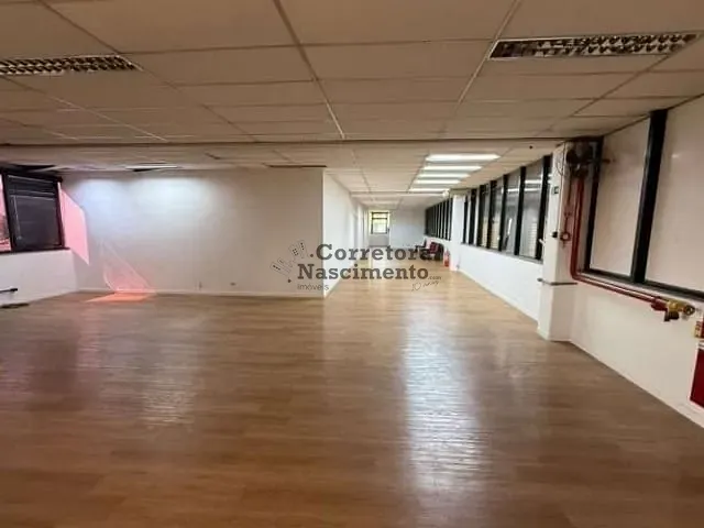 Galpão / Barracão com 21100m², para alugar, no bairro Jardim Satélite em São José dos Campos