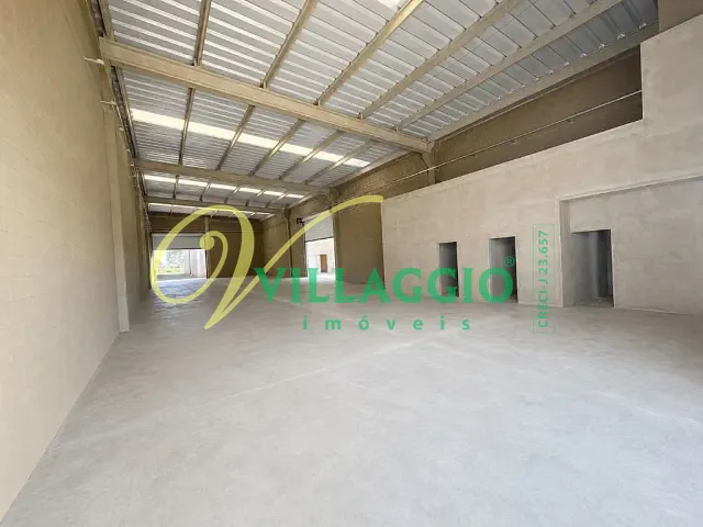 Galpão / Barracão com 3500m², para alugar, no bairro Distrito Industrial Doutor Carlos Arnaldo e Silva em São José do Rio Preto