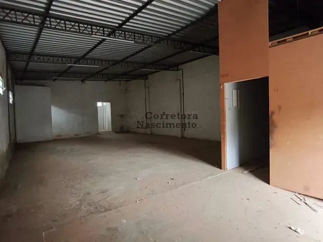 Galpão / Barracão para alugar, no bairro Parque Itamarati em Jacareí