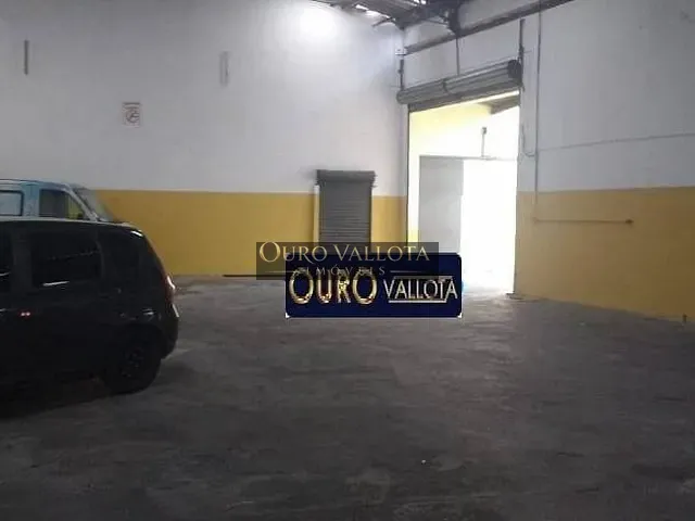 Galpão / Barracão com 1000m², para alugar, no bairro Catumbi em São Paulo
