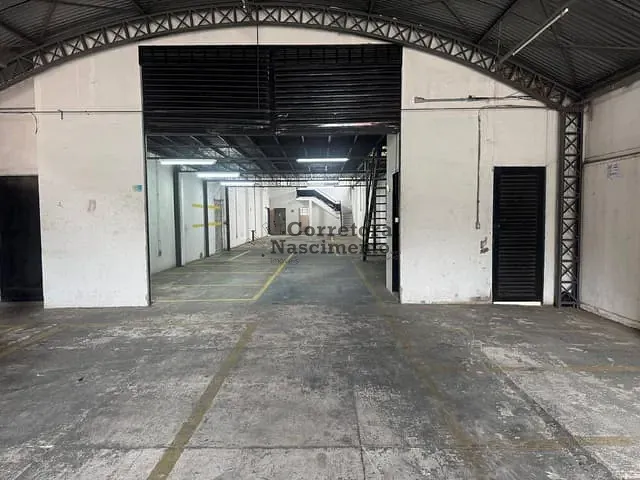 Galpão / Barracão com 500m², para alugar, no bairro Chácaras Reunidas em São José dos Campos