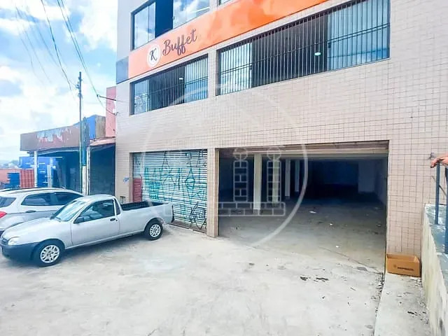 Galpão / Barracão com 300m², para alugar, no bairro Parque Brasil em São Paulo