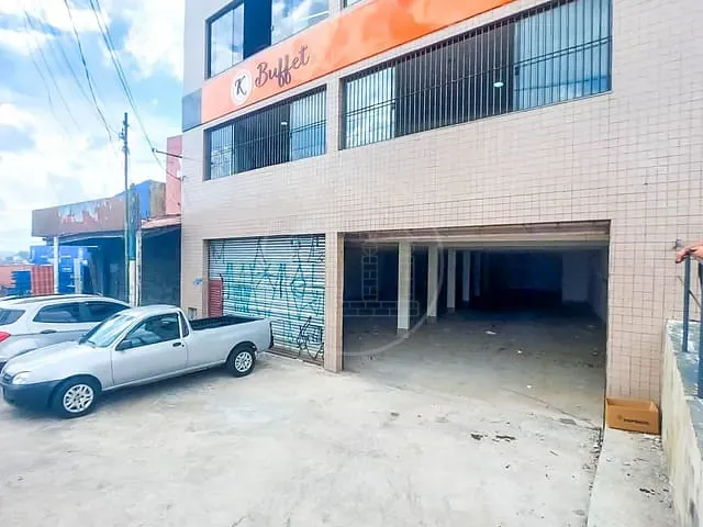 Galpão / Barracão com 300m², para alugar, no bairro Parque Brasil em São Paulo