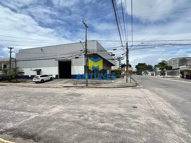 Galpão / Barracão com 950m², à venda ou para alugar, no bairro Imbiribeira em Recife