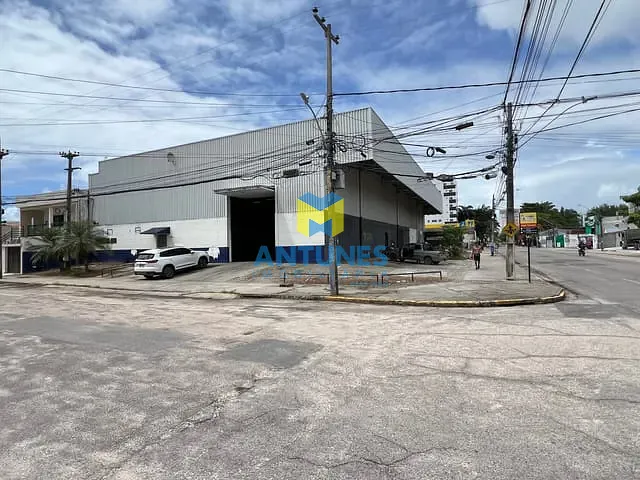Galpão / Barracão com 950m², à venda ou para alugar, no bairro Imbiribeira em Recife