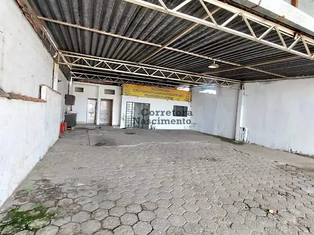 Galpão / Barracão para alugar, no bairro Parque Itamarati em Jacareí