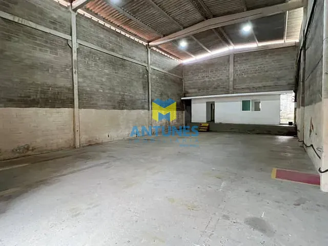 Galpão / Barracão com 300m², para alugar, no bairro Piedade em Jaboatão dos Guararapes